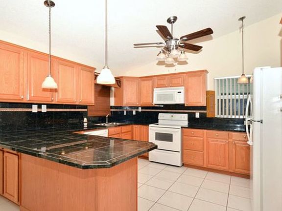 2nd image of 7508 SW 5th St