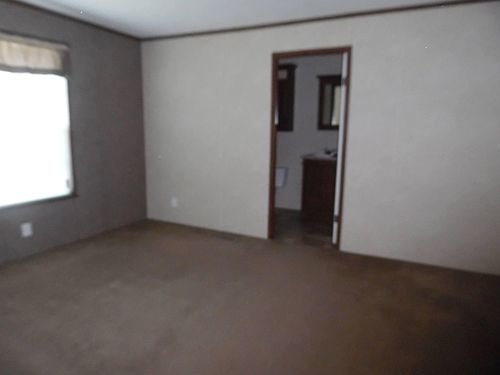 3rd image of 155 Southbrook St SE