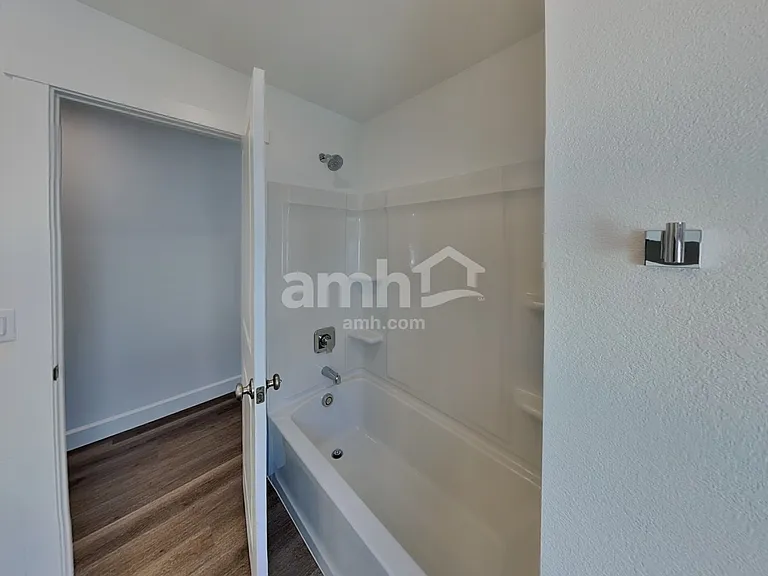 10003 Abilene Ct — Photo 16