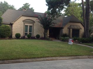 2711 Rustic Woods Dr, Kingwood, TX 77345