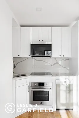 Rented by Leslie J. Garfield | media 13