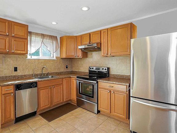 5th image of 2158 Erma Dr