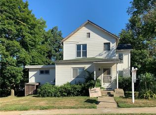 221 Van Buren St, Evans City, PA 16033