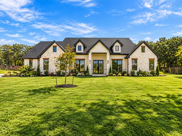 5832 Grey Wolf Ct, Fort Worth, TX 76140
