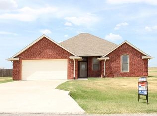 196 SW Bradford Ln, Lawton, OK 73505