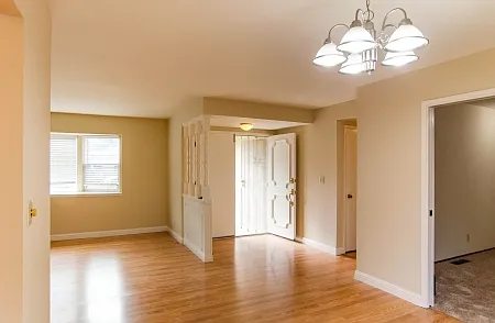 2 bed, 1311 sqft, $4,500 — Photo 2