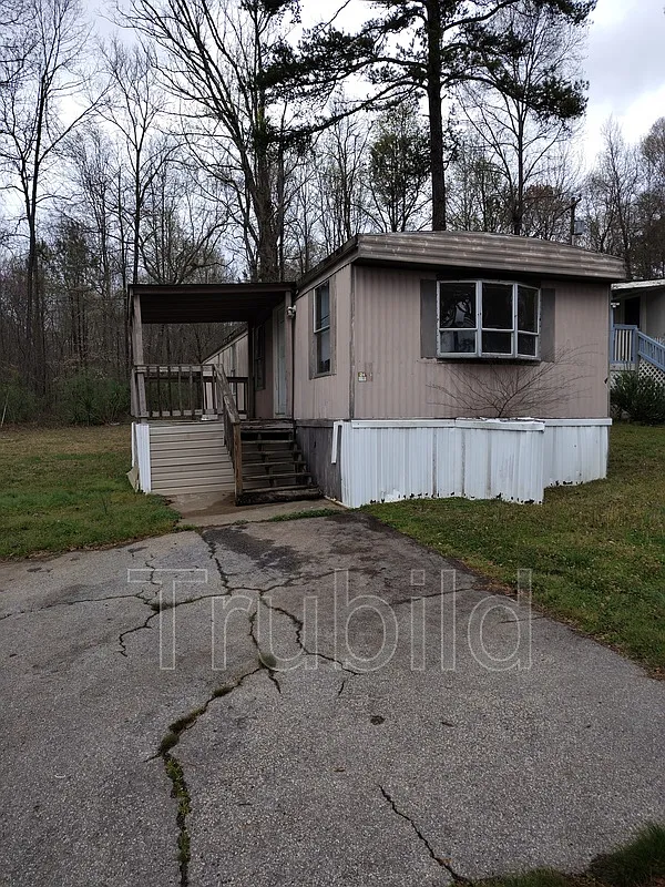 17 Poole Cir photo 1