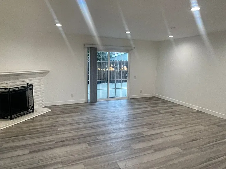 23909 Vanowen St — Photo 5