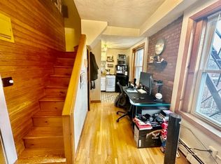 435 Hanover St #3C, Boston, MA 02113