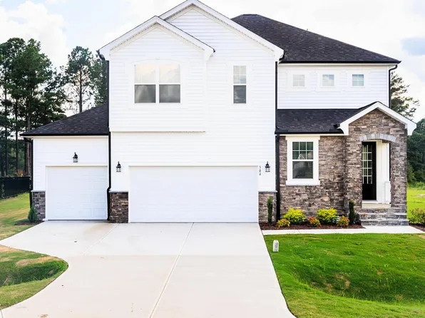 504 Barbour Farm Ln, Four Oaks, NC 27524