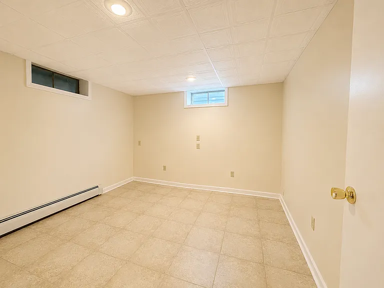 240 Ridgefield Rd #1 — Photo 9