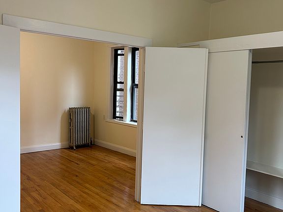2nd image of 600 W 187th St #32