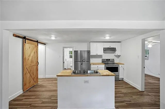 38515 Dickerson Ln — Photo 9