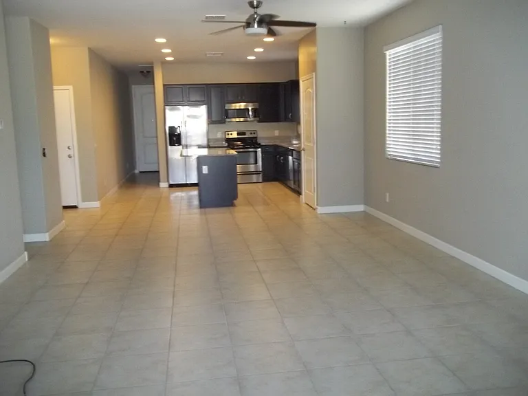 41094 W Somers Dr — Photo 5