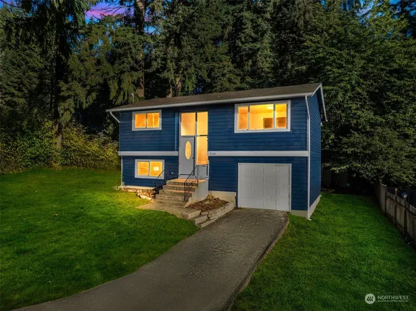 3310 NE Trudi Court, Bremerton, WA 98310