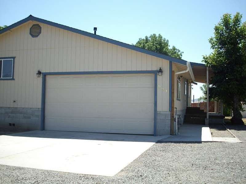 1st image of 991 E Gobbi St