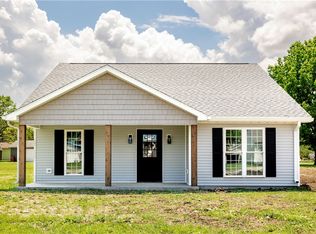 106 E North Second St, Findlay, IL