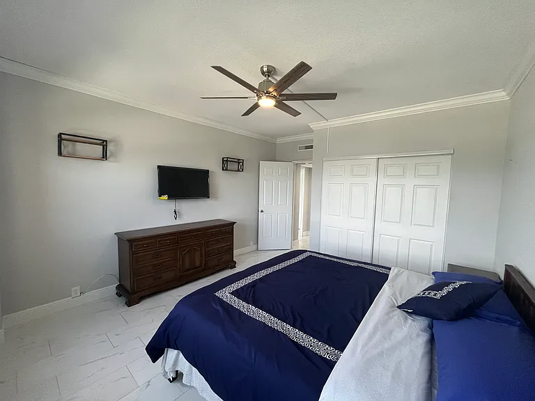 880 Mandalay Ave #N502 — Photo 30