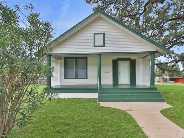 804 COMMERCE ST, Pleasanton, TX 78064