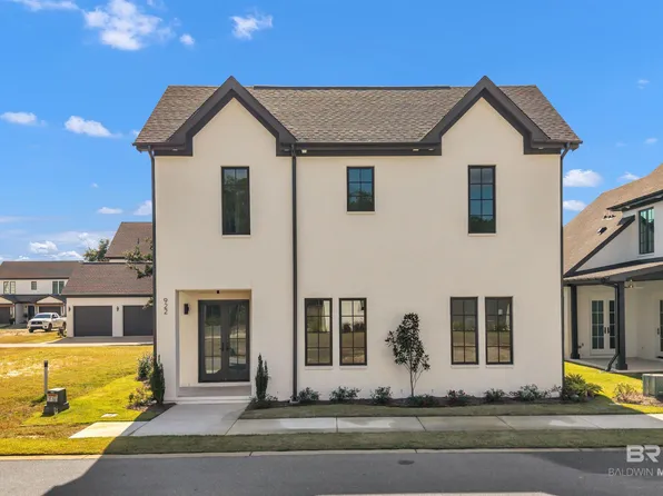 880 Inlet Cir, Gulf Shores, AL 36542