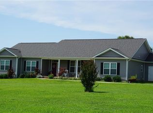 104 Ridgecrest Dr, West Union, SC 29696