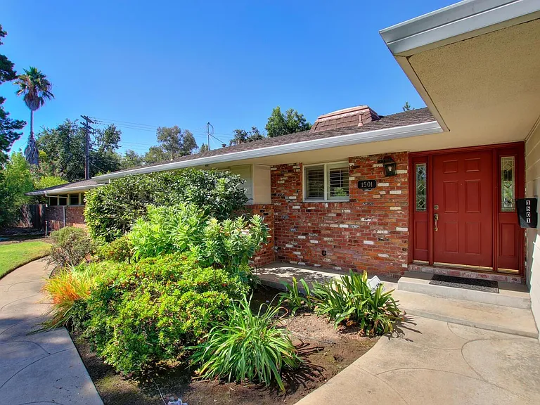 1501 Menlo Ave #1501 — Photo 12