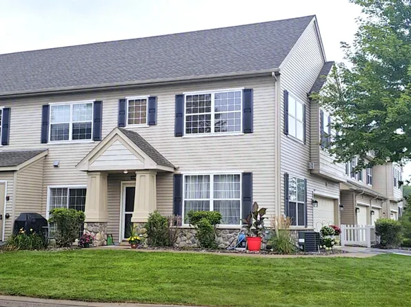 11122 Aberdeen St NE Unit E, Blaine, MN 55449