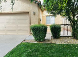 949 S Racine Ln, Gilbert, AZ 85296