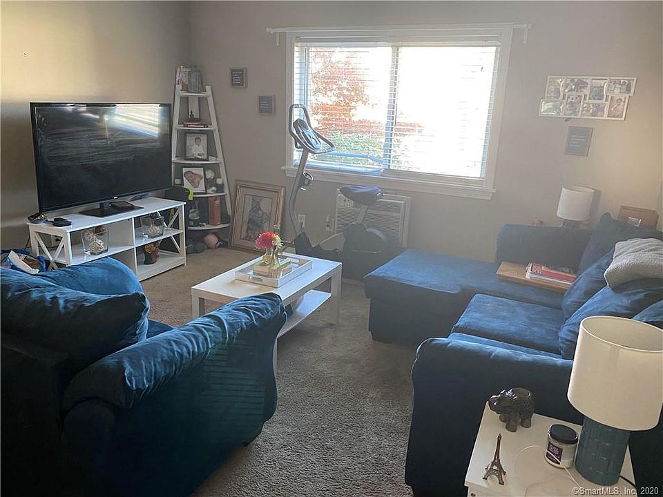 2nd image of 735 Cove Rd APT 1C