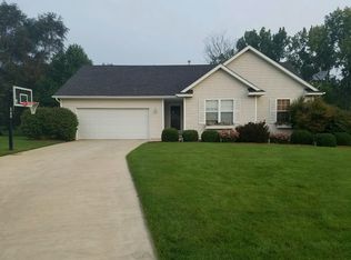 16100 Woodfield Trl, Hemlock, MI 48626