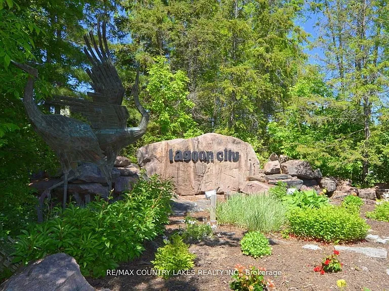 4 Paradise Blvd #11 — Photo 44