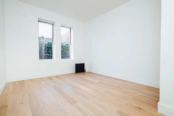 Rented by Nooklyn NYC LLC | media 32