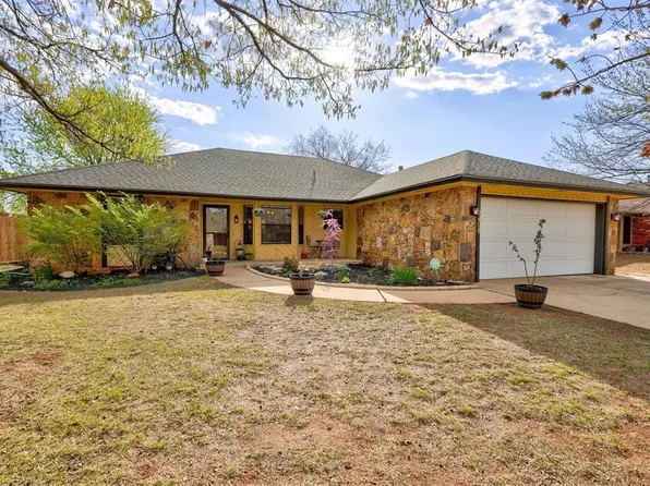2408 Redwood Ln, Edmond, OK 73013