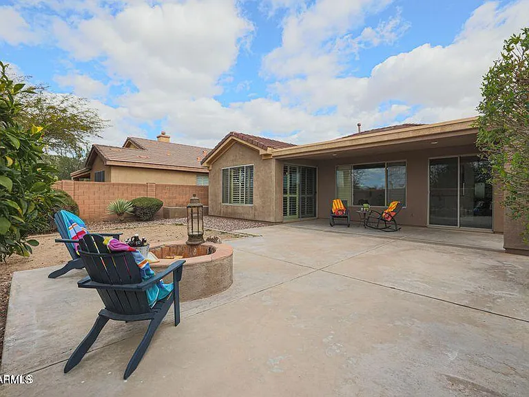41520 N River Bend Ct — Photo 31