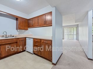 7103 N Chas Dr APT F, Liberty, MO 64068