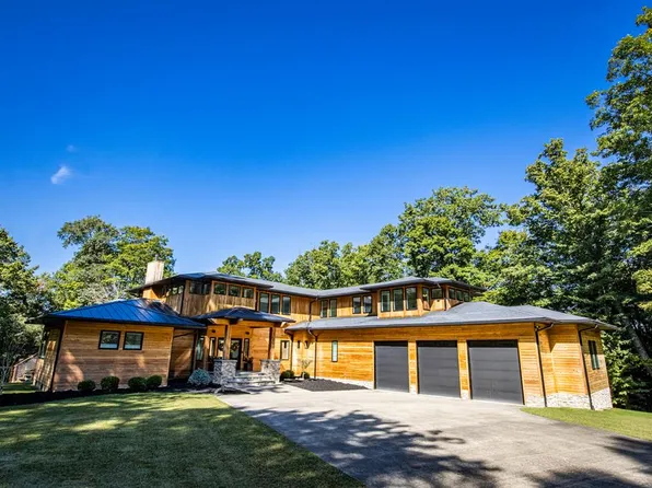 150 Laurel Cir, Fayetteville, WV 25840
