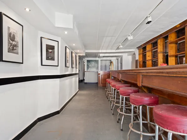 351 East 62nd Street image 2 of 15