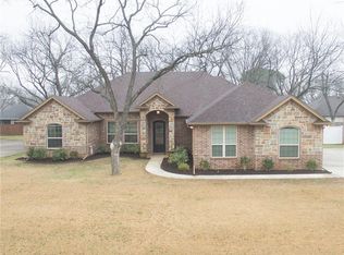 9003 N Longwood Dr, Granbury, TX 76049