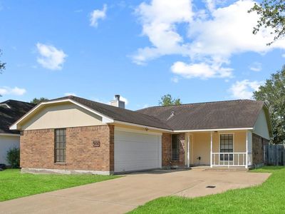 502 Live Oak Ave, Bay City, TX, 77414
