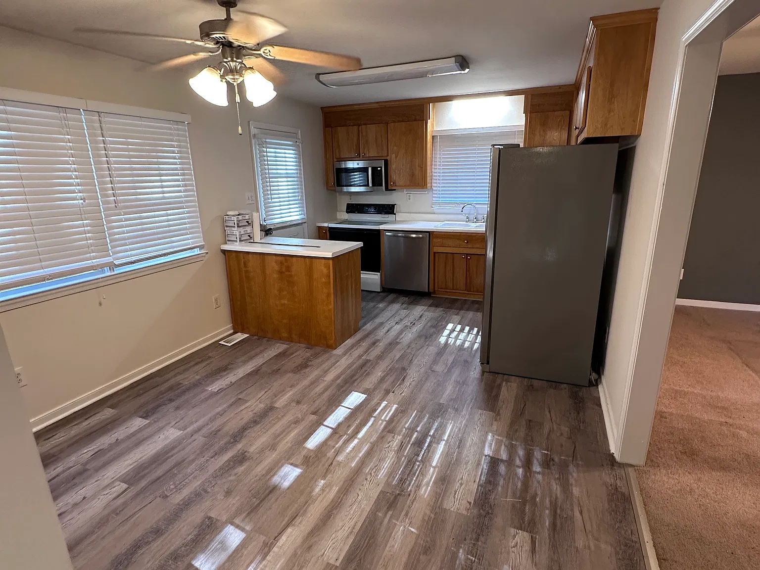 4 bed, 1600 sqft, $2,100 — Photo 3