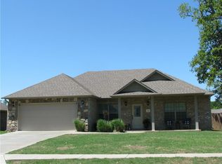 204 Honeysuckle St, Alma, AR 72921