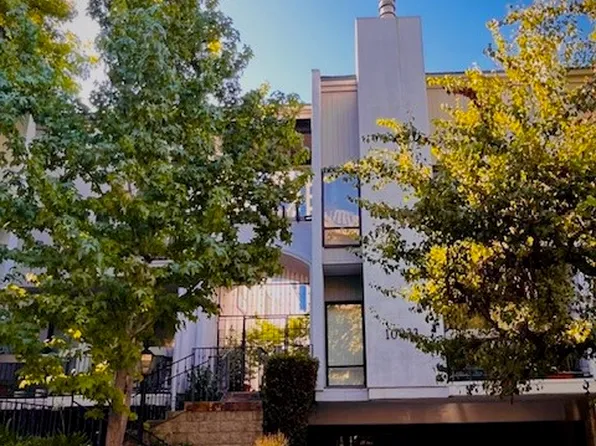 10933 Wellworth Ave APT 10, Los Angeles, CA 90024