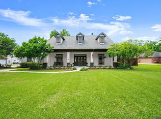 16111 Acadia Dr, Prairieville, LA 70769