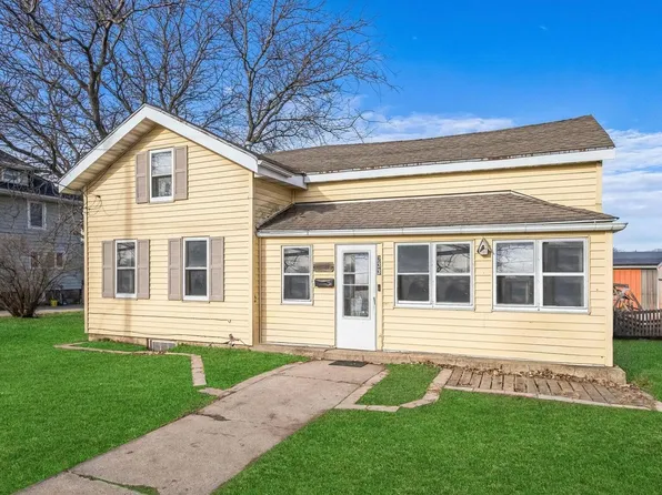 233 North John STREET, Mayville, WI 53050