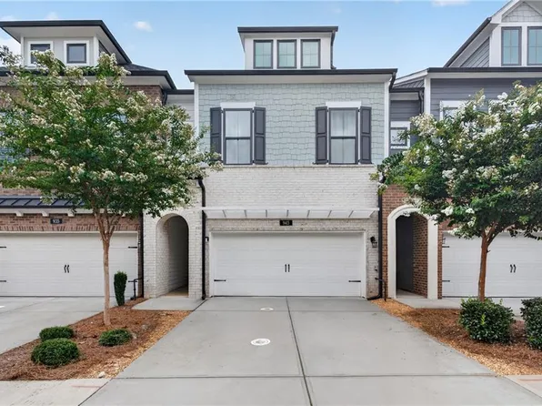 945 Kenway Ave, Roswell, GA 30076