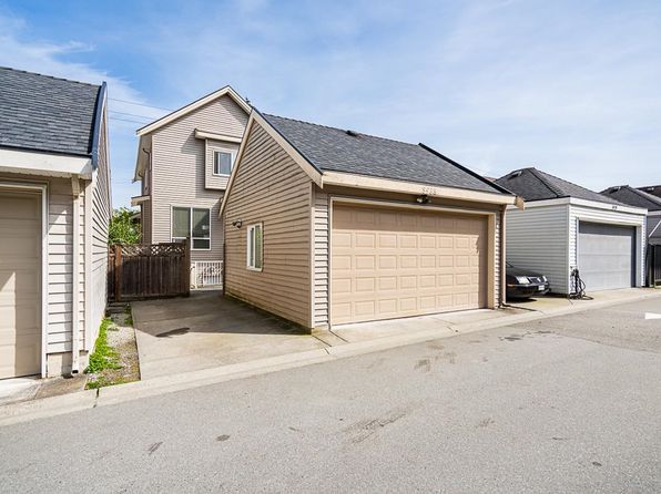 5933 148th St, Surrey, BC V3S 6V2