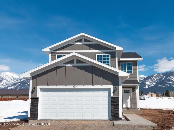 203 Caribou Peak Loop, Etna, WY 83118