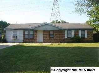 1006 Towerview St SW, Decatur, AL 35601