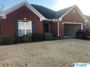 3203 Fieldstone Dr SW, Decatur, AL 35603