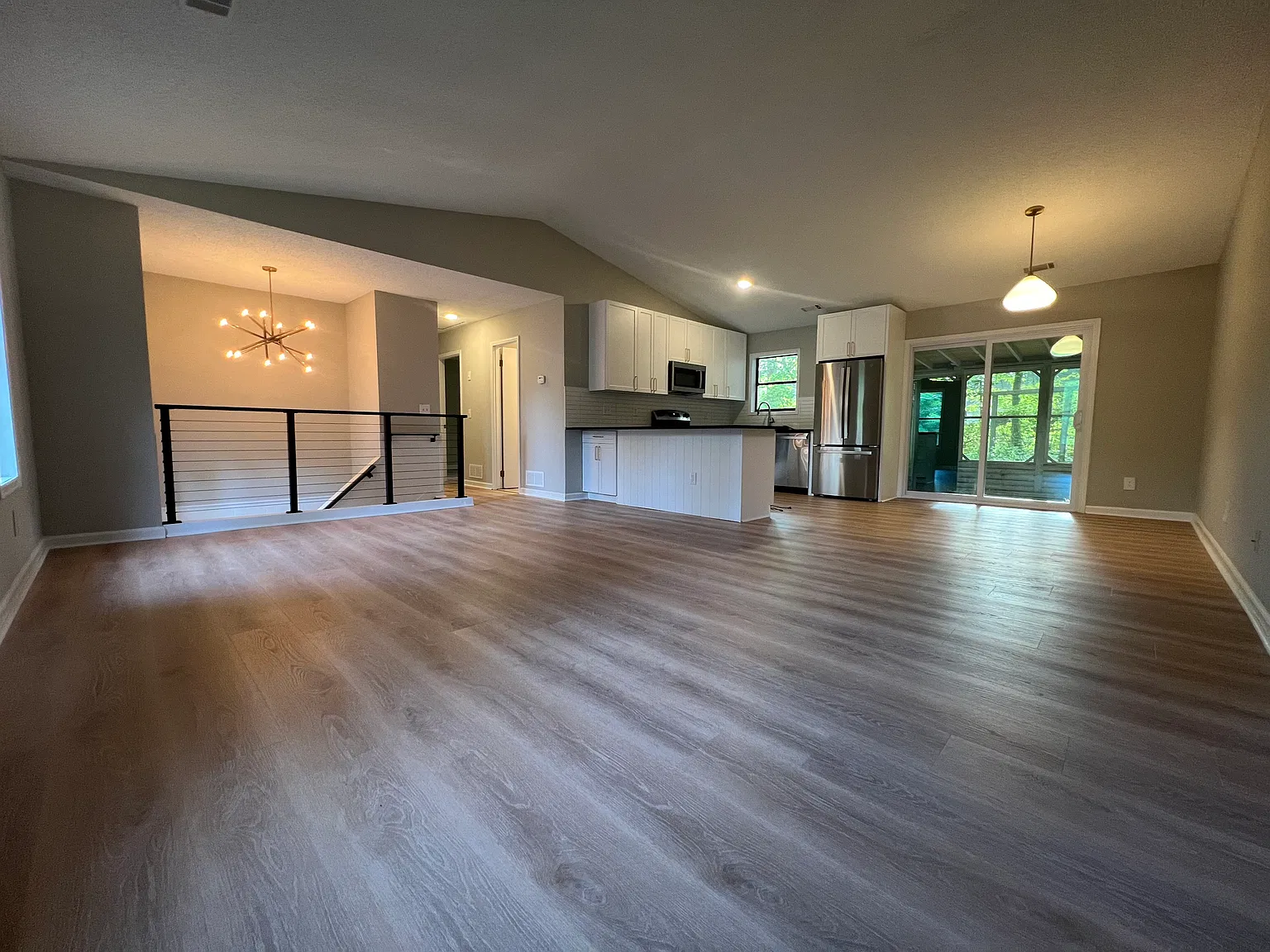Winchester Dr, Cumming — Photo 2